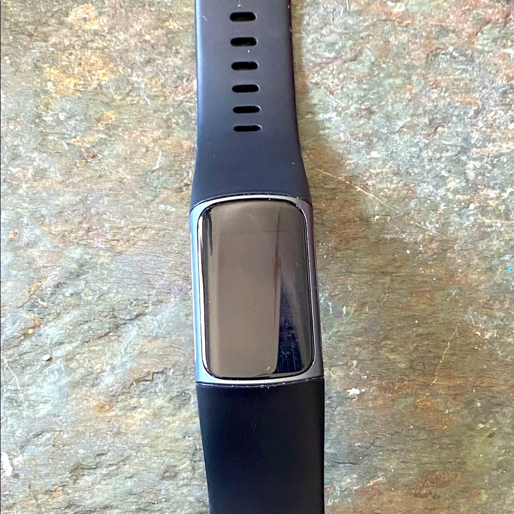 COPY - FIT BIT CHARGE 5